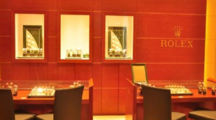  熱烈慶祝銀川巍雅斯名表眼鏡行勞力士專廳重裝開業(yè)，全面升級